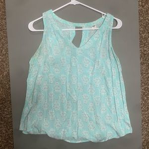 Old Navy Tops - Old Navy Tank Top (Medium/Like New) Old Navy Tops - Old Navy Tank Top (Medium/Like New)
